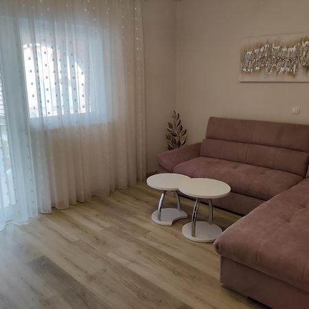 Apartments Juric プリヴラカ エクステリア 写真
